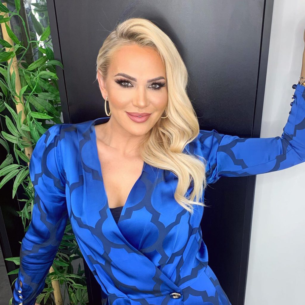 Nagihan Karadere smiles sex scenes