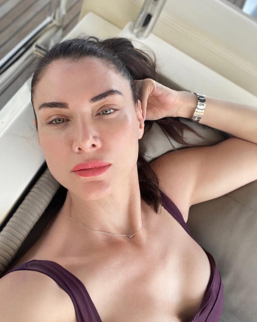 Nefise Karatay ardent fuck