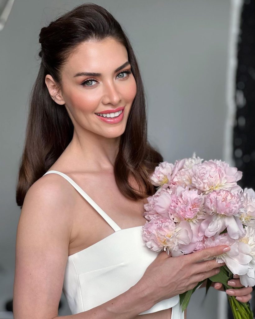 Nefise Karatay beautiful sex scenes