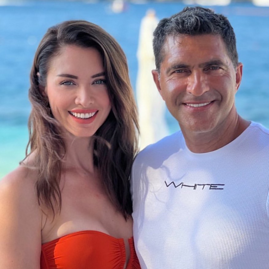 Nefise Karatay depicts fire porn