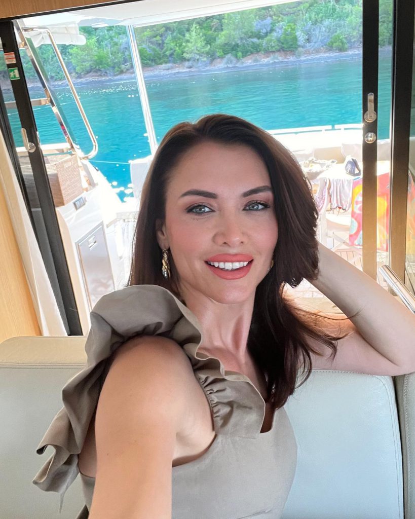 Nefise Karatay modeling sexy