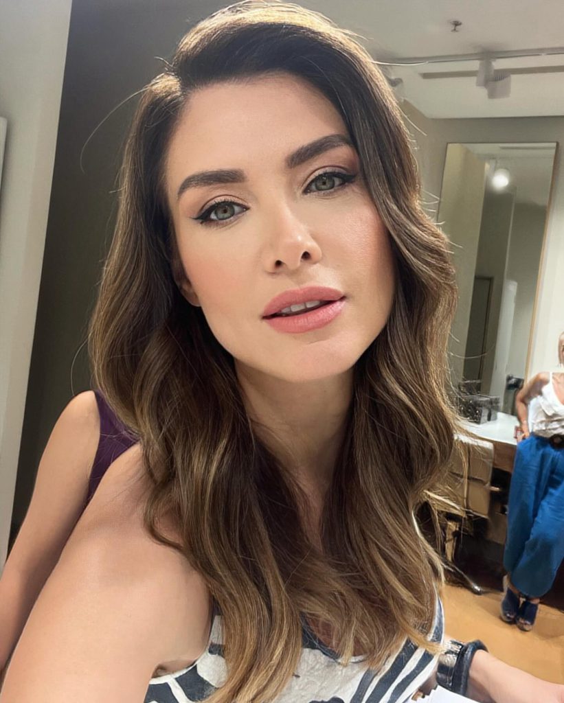 Nefise Karatay poses nudes