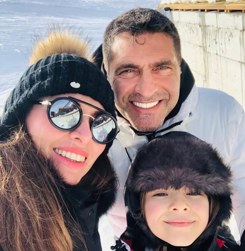 Nefise Karatay smiles nude pics