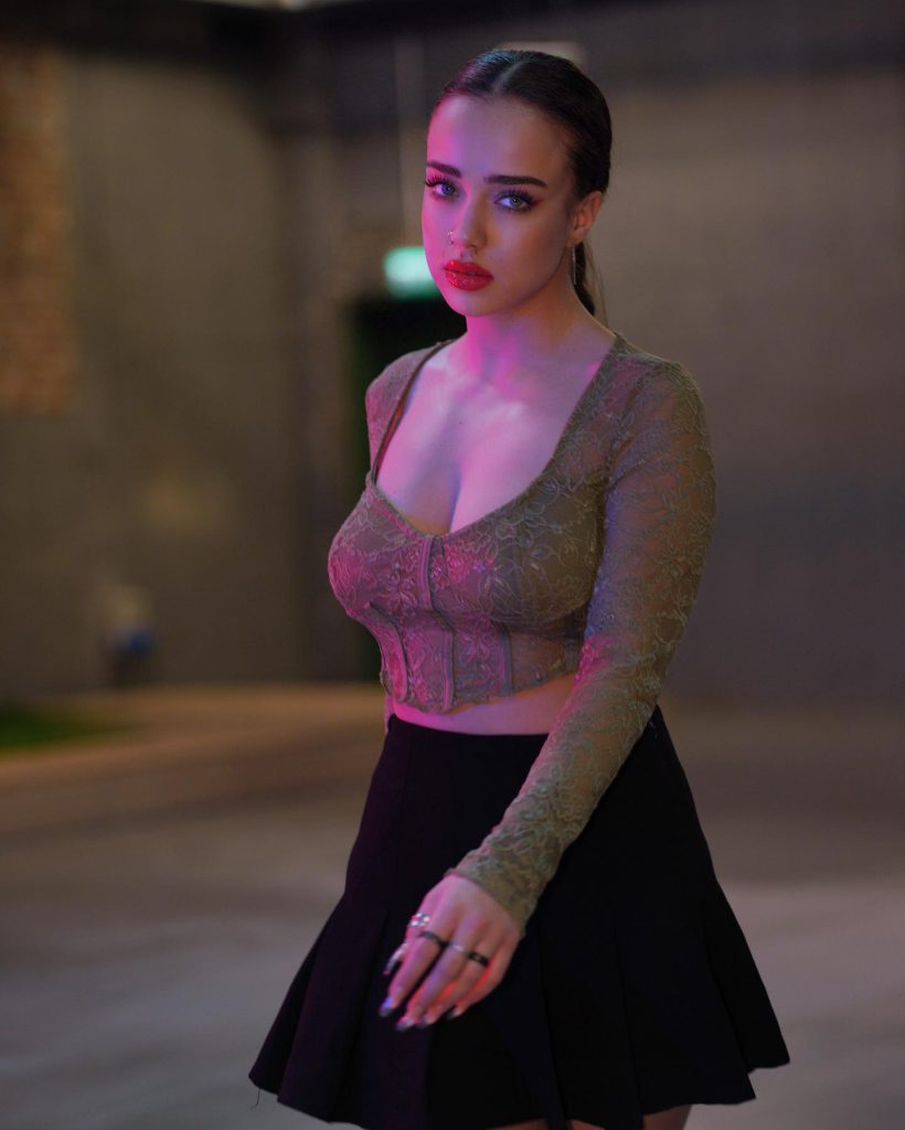 Nurseli Aksoy ardent hot bikini