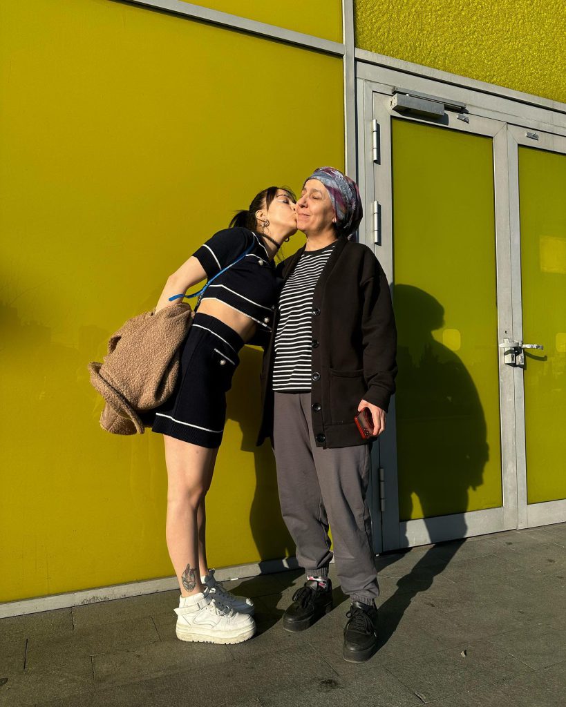 Nurseli Aksoy depicts fire hot