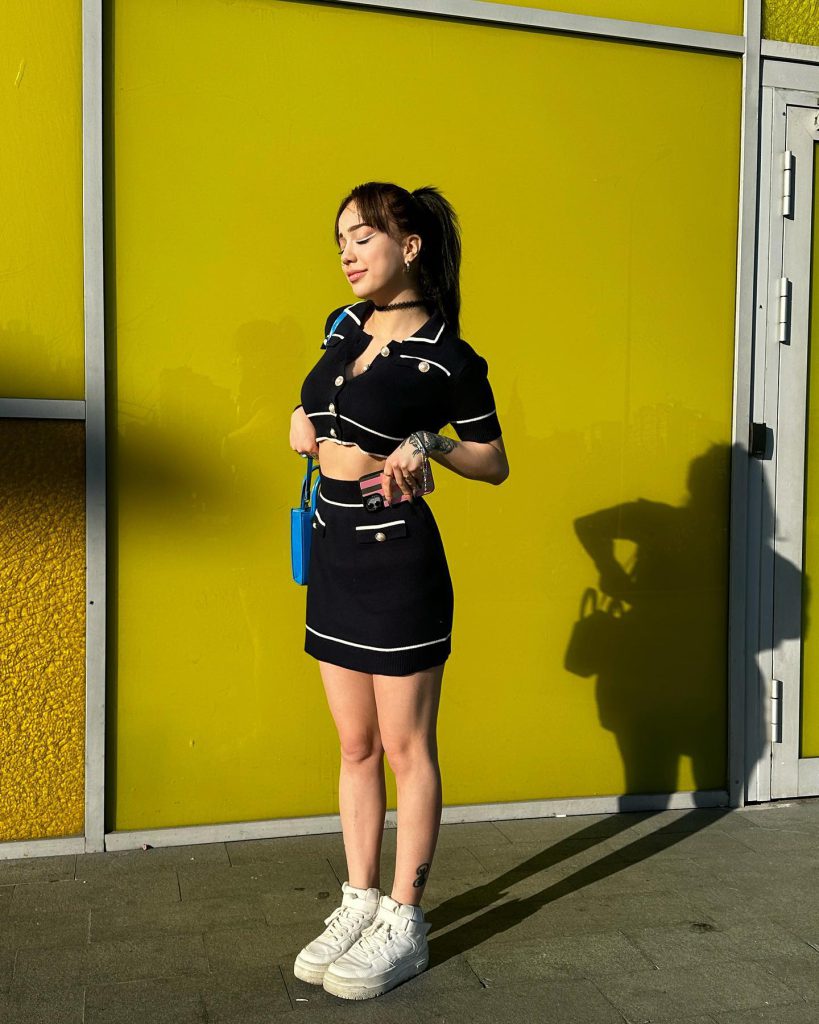 Nurseli Aksoy depicts fire xxx