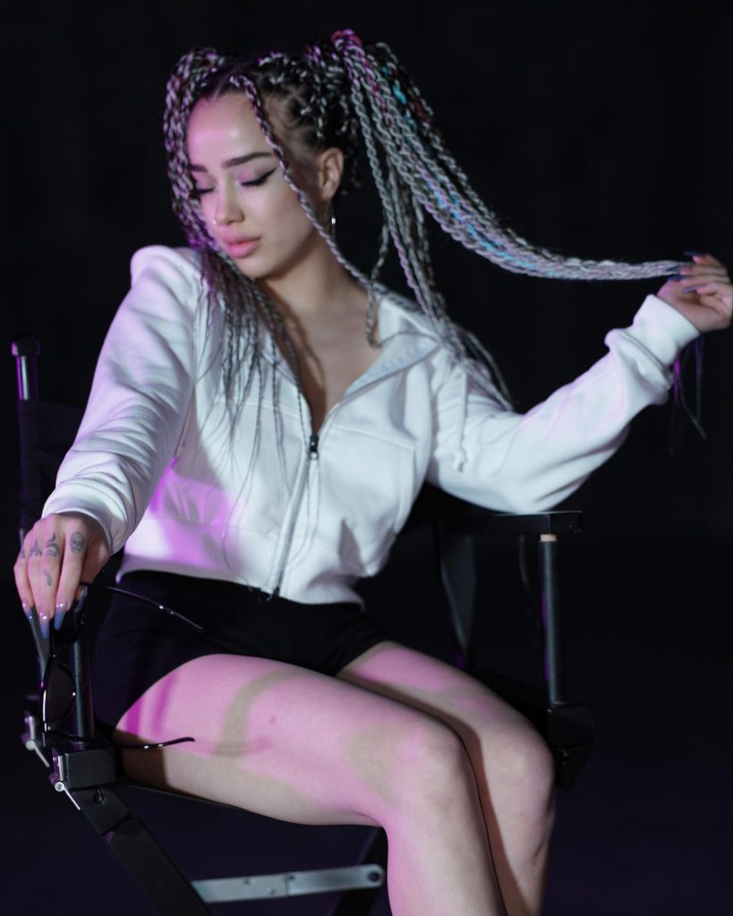 Nurseli Aksoy modeling hot bikini