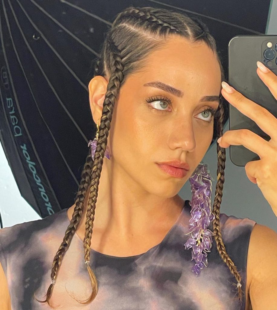 Özge Özacar ardent nudes