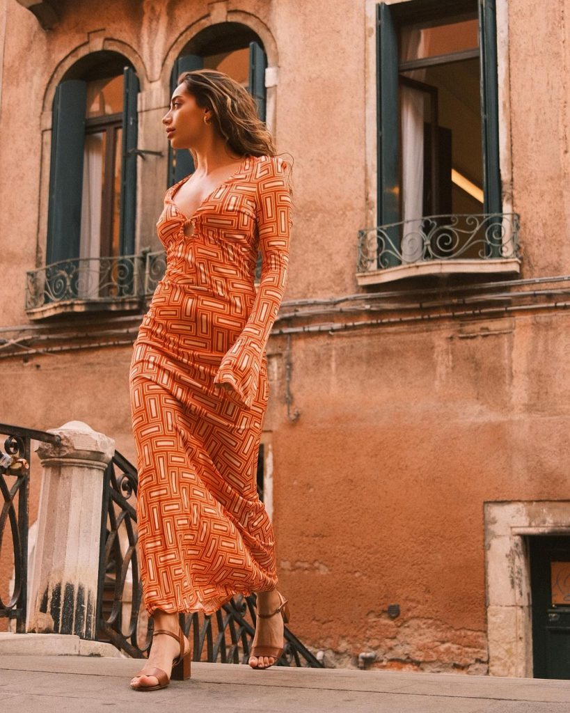 Özge Özacar nude pics