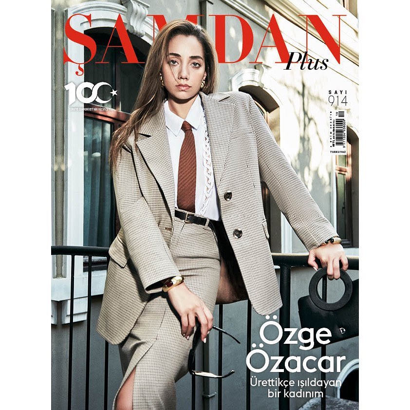 Özge Özacar smiles porn