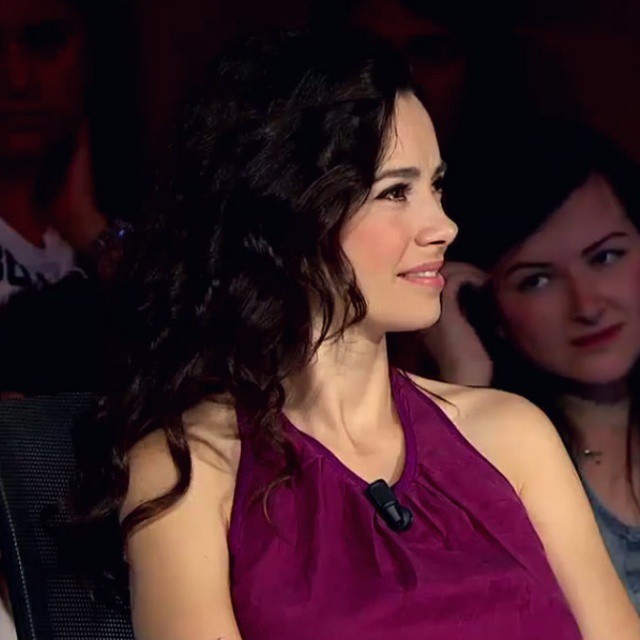 Özgü Namal ardent porn