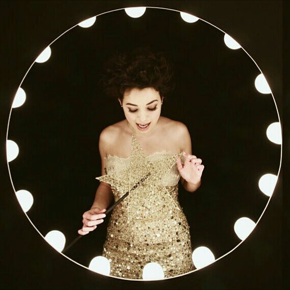 Özgü Namal ardent sex scenes