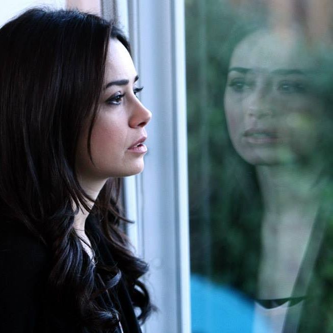 Özgü Namal beautiful boobs