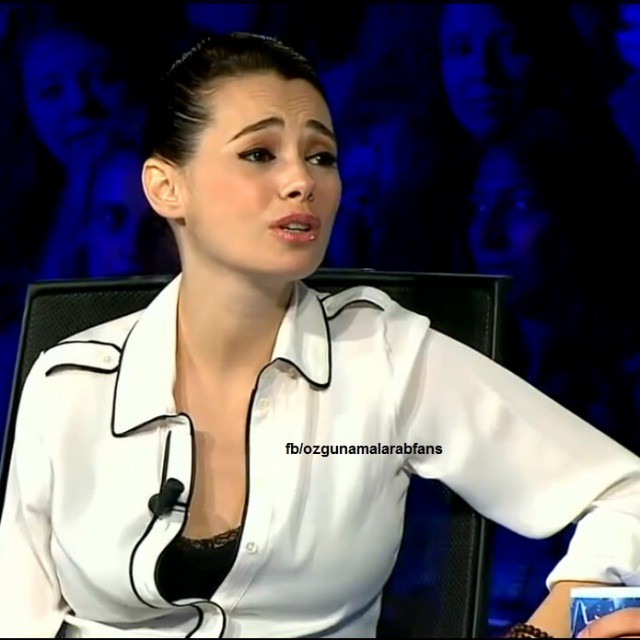 Özgü Namal depicts fire hot xxx