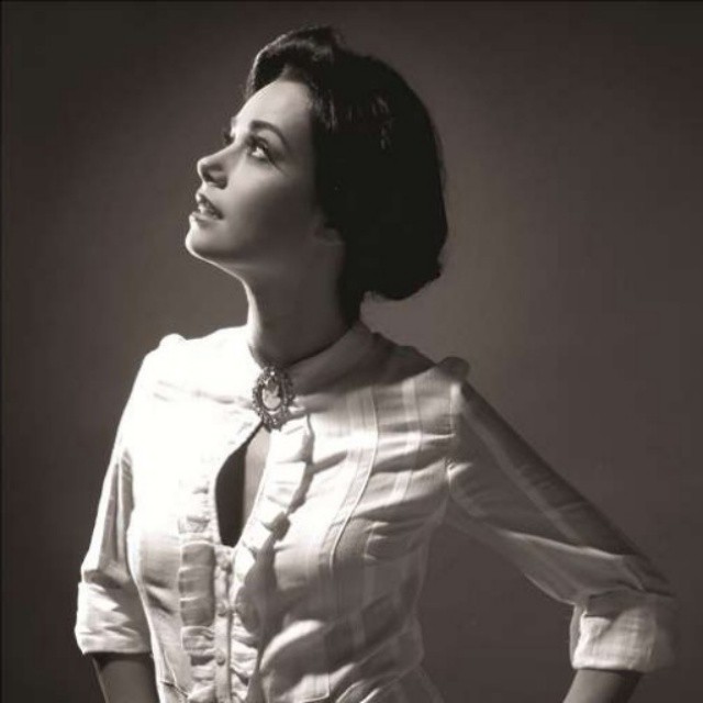 Özgü Namal depicts fire sex