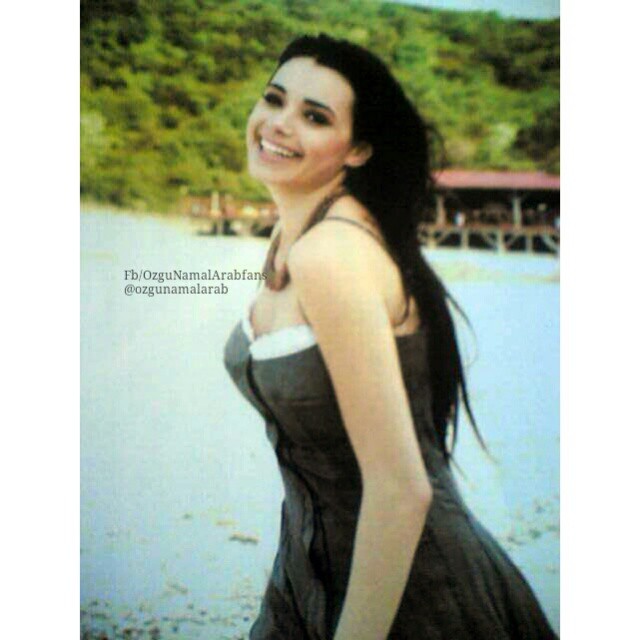 Özgü Namal hot xxx