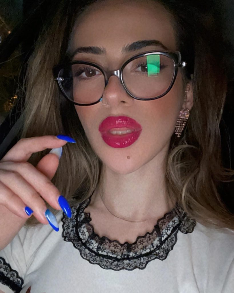 Öznur Güven ardent naked