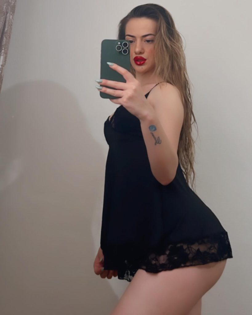 Öznur Güven beautiful ass