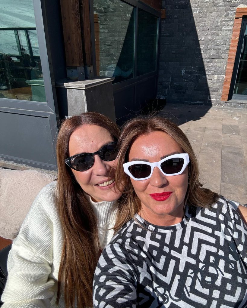 Pınar Altuğ beautiful hot pics