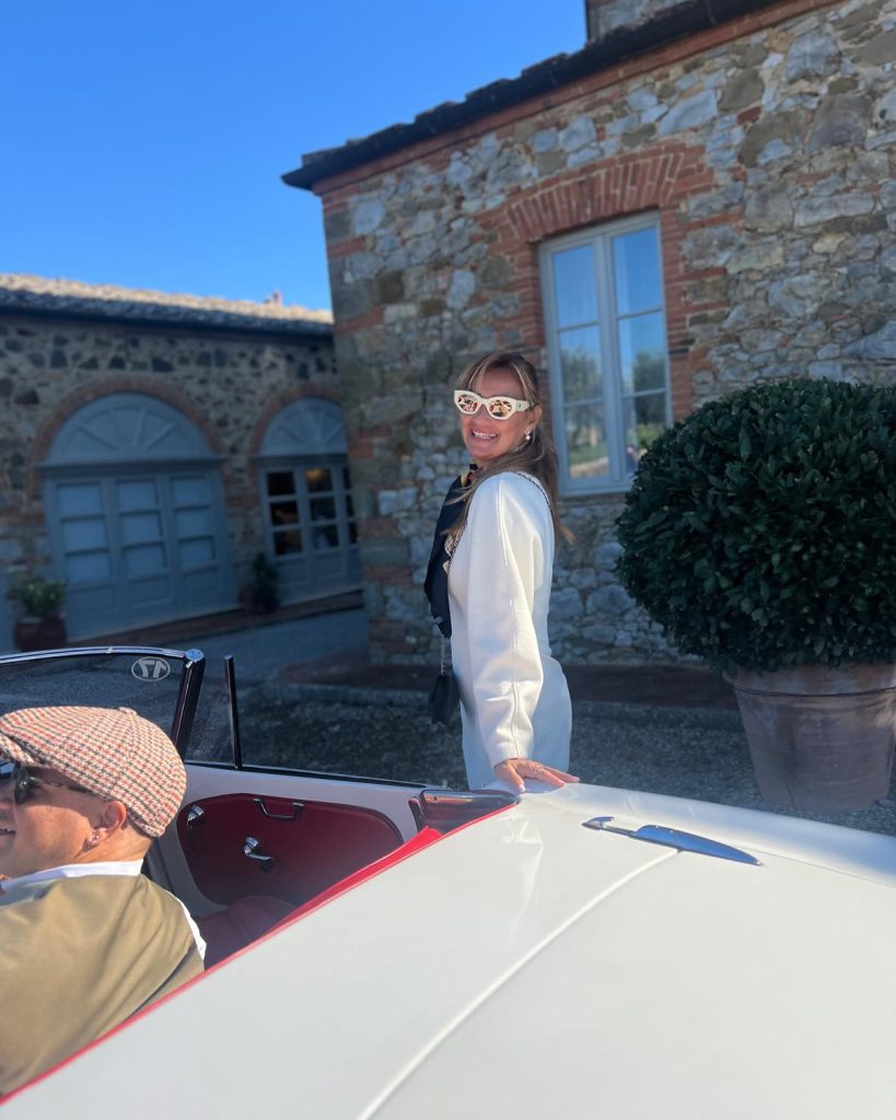 Pınar Altuğ depicts fire bikini