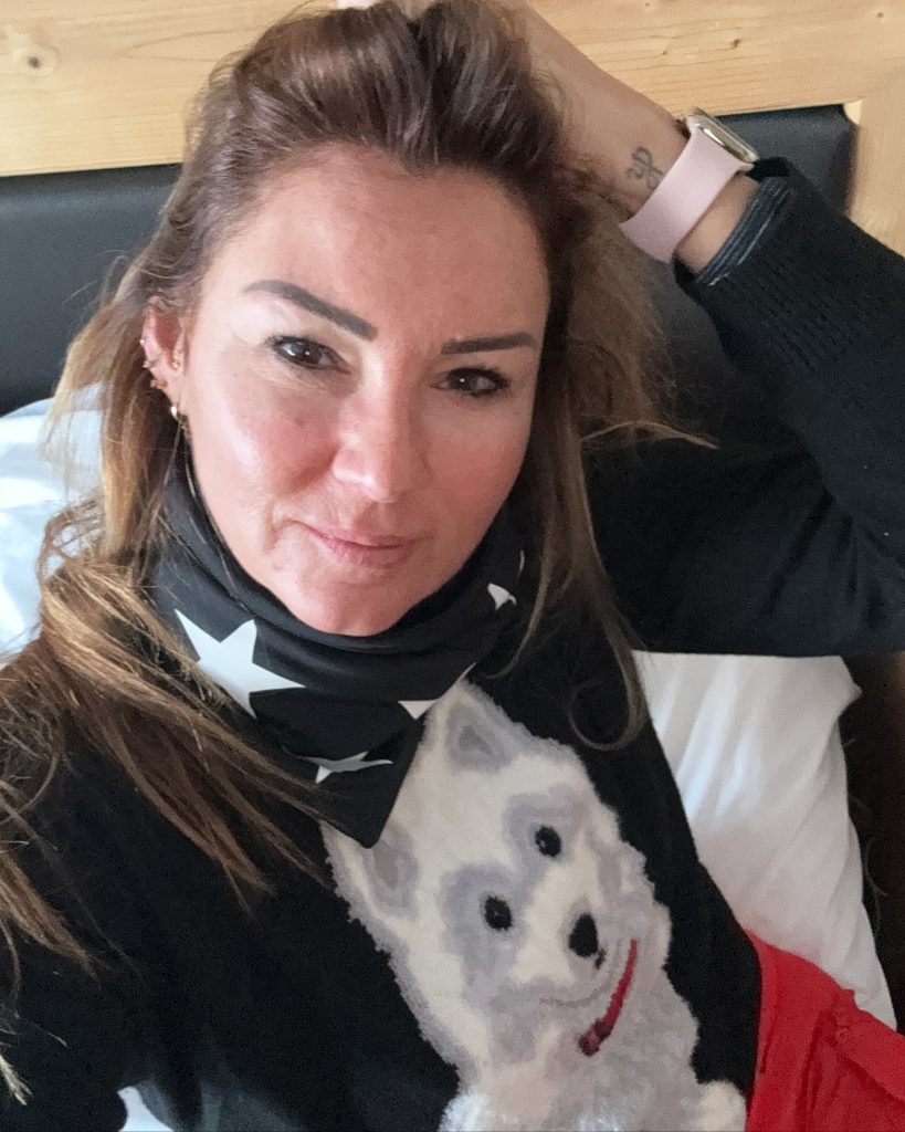 Pınar Altuğ depicts fire hot xxx