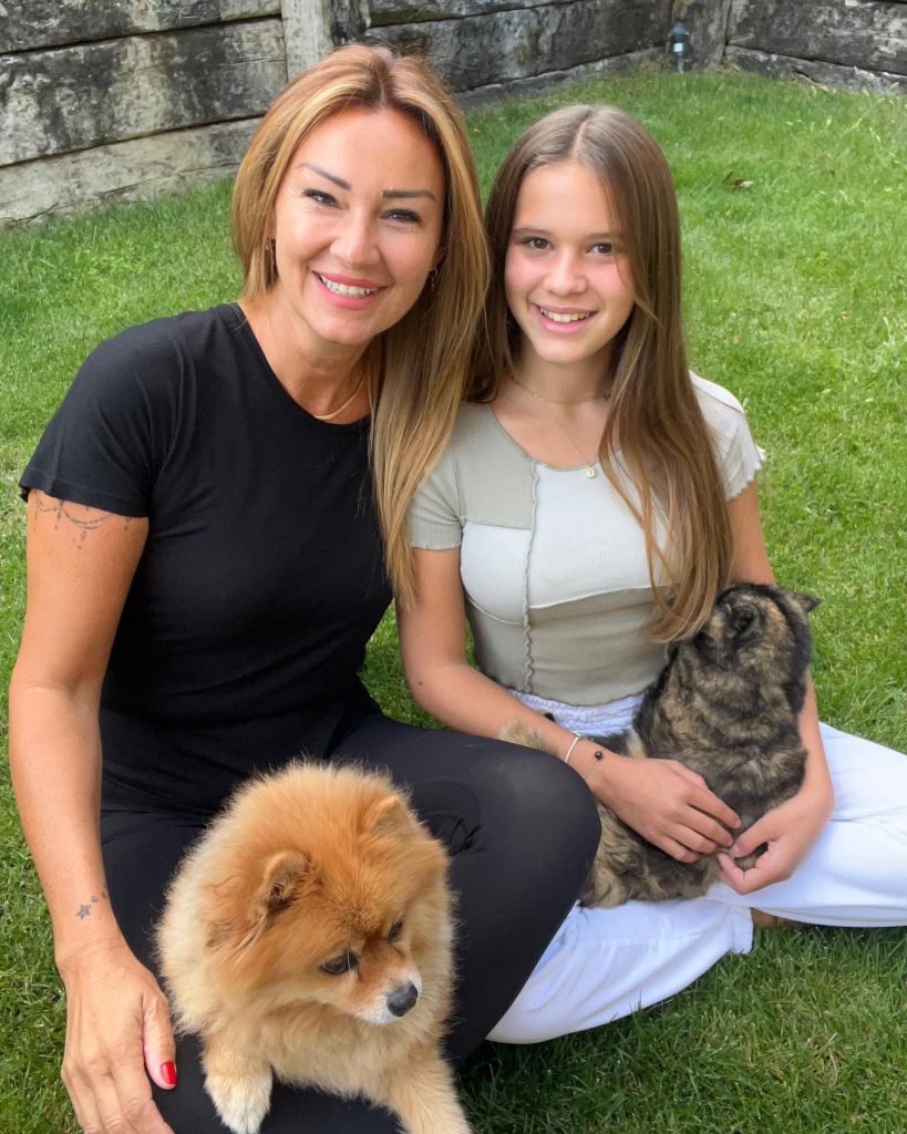 Pınar Altuğ hot xxx