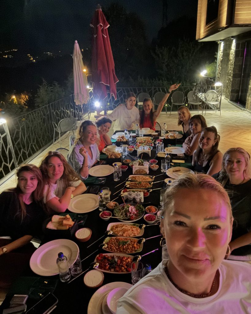 Pınar Altuğ modeling hot photos