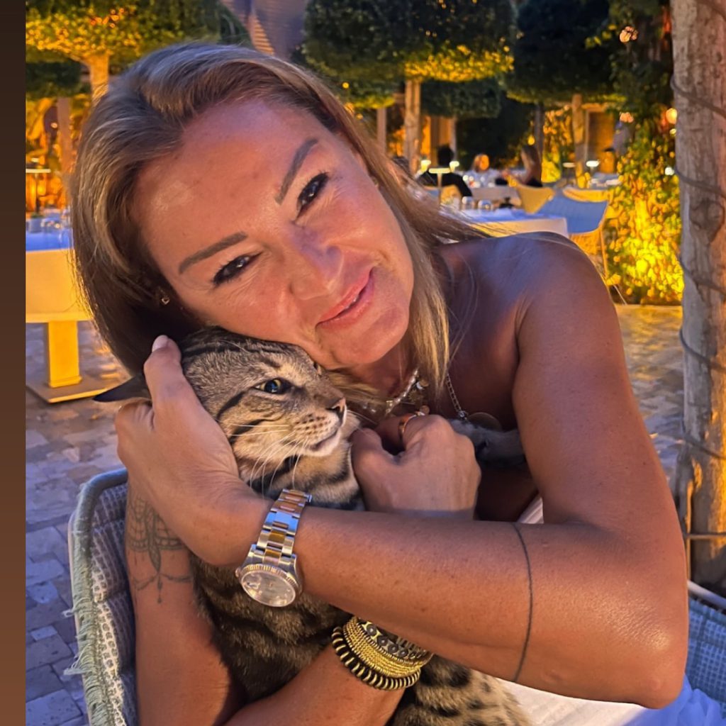 Pınar Altuğ modeling xxx