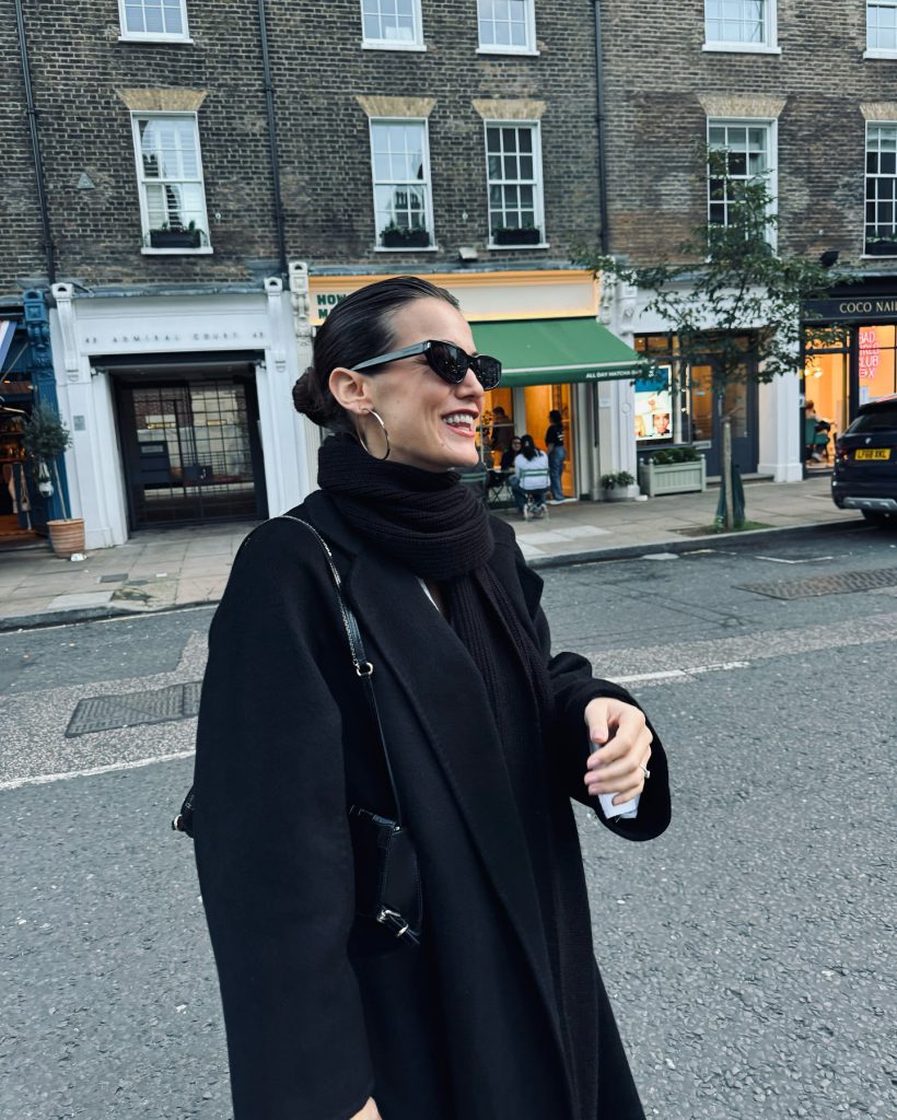 Pınar Deniz ardent boobs