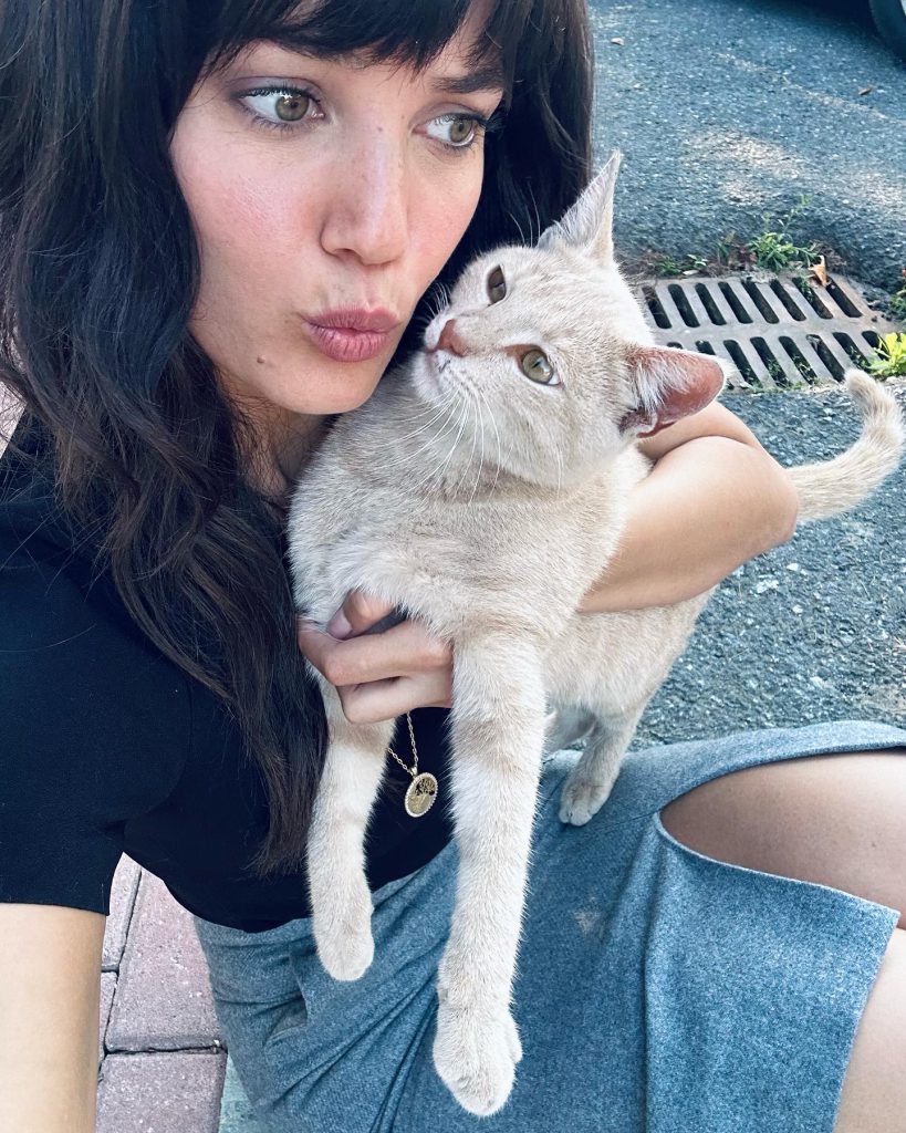 Pınar Deniz looks nudes