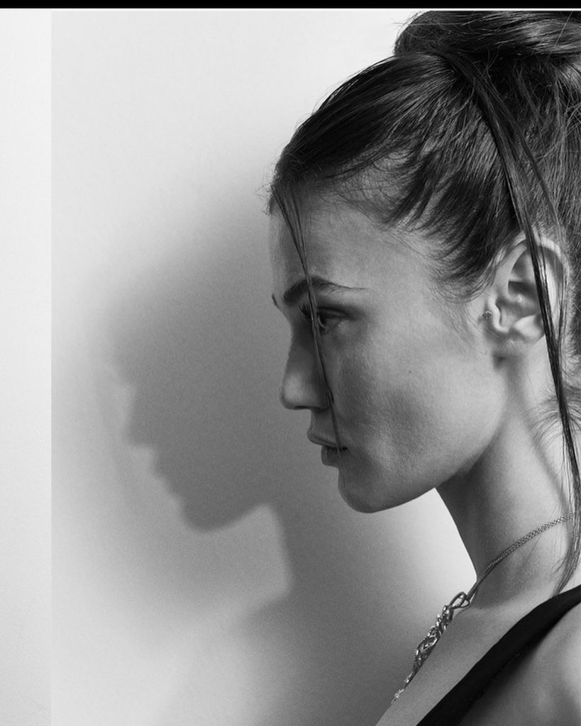 Pınar Deniz looks sex