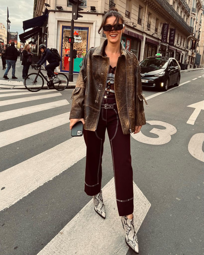 Pınar Deniz modeling ass