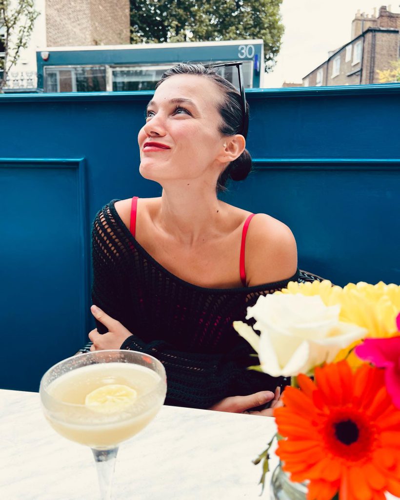 Pınar Deniz modeling naked