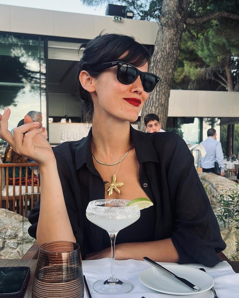 Pınar Deniz modeling nude