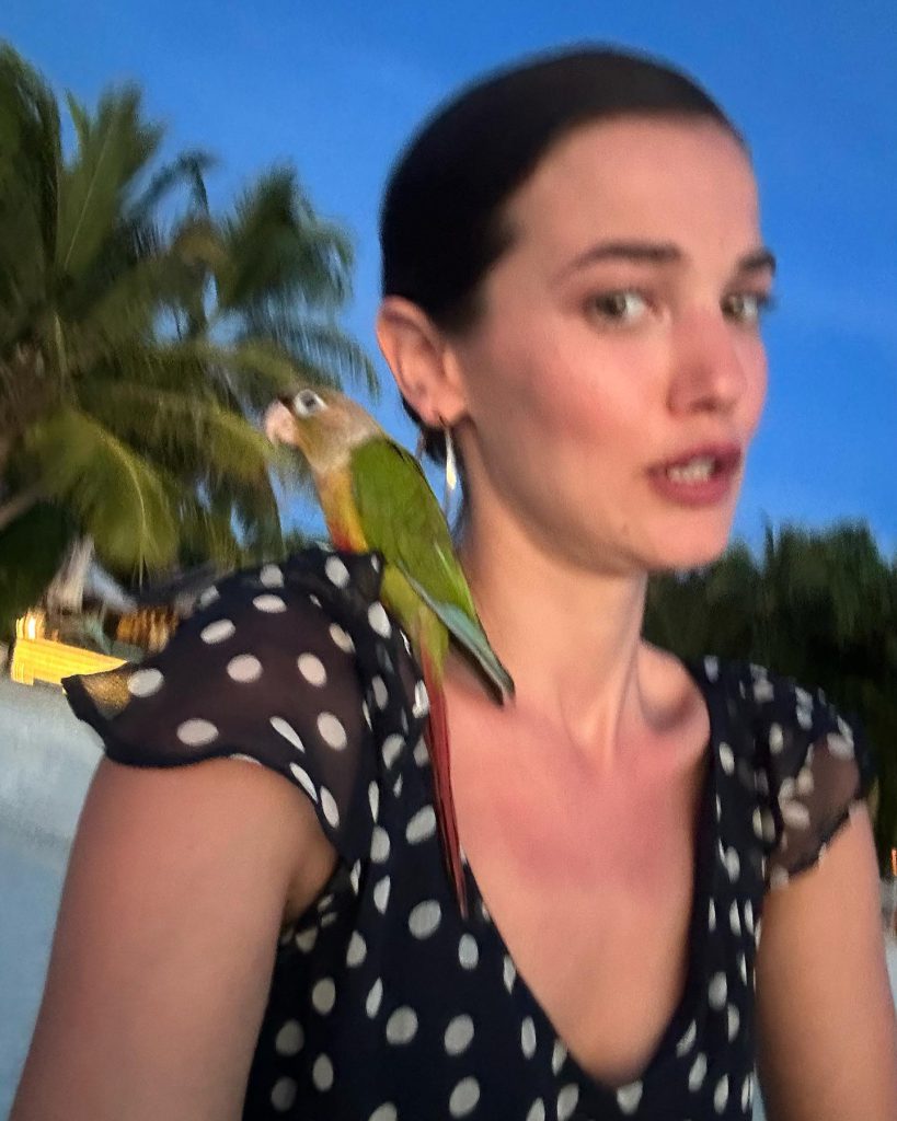 Pınar Deniz smiles sex scenes