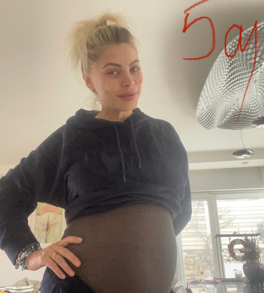 Seray Sever ardent hot xxx