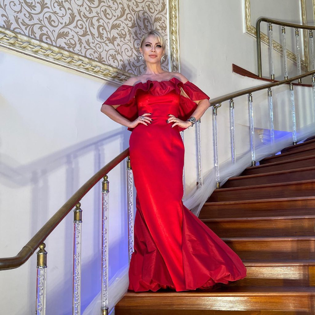 Seray Sever ardent porn