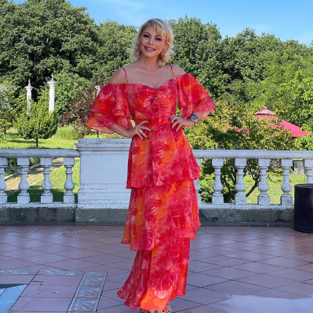 Seray Sever beautiful hot pics