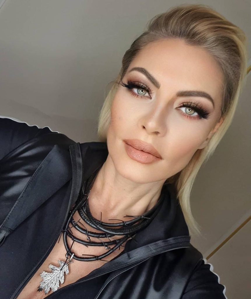 Seray Sever depicts fire nude pics