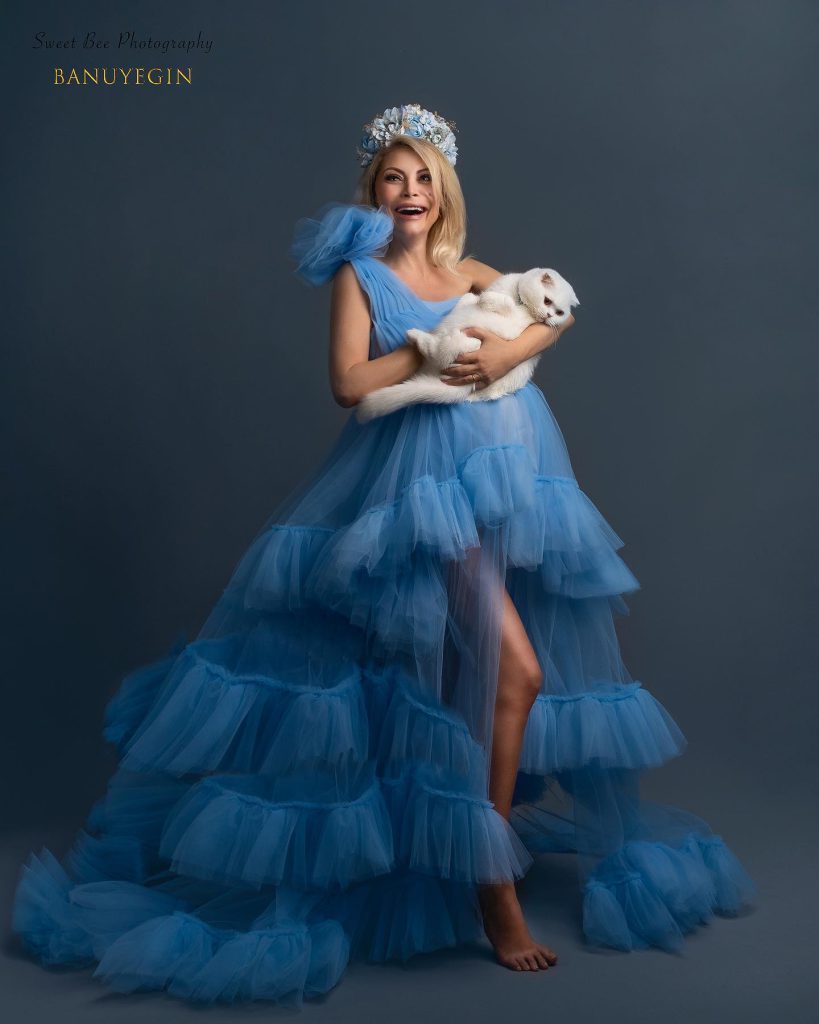 Seray Sever modeling hot bikini