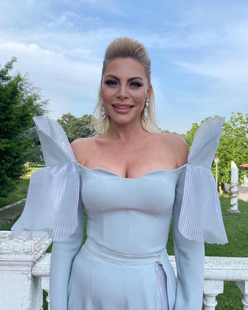 Seray Sever poses nudes