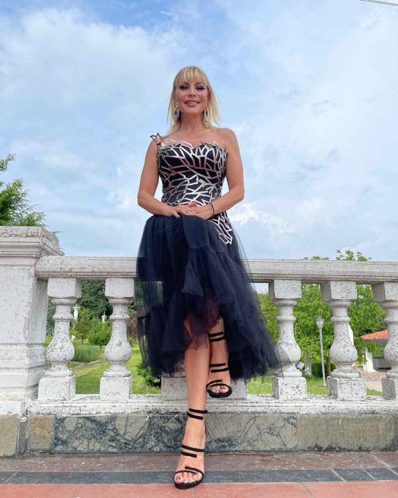 Seray Sever poses xxx