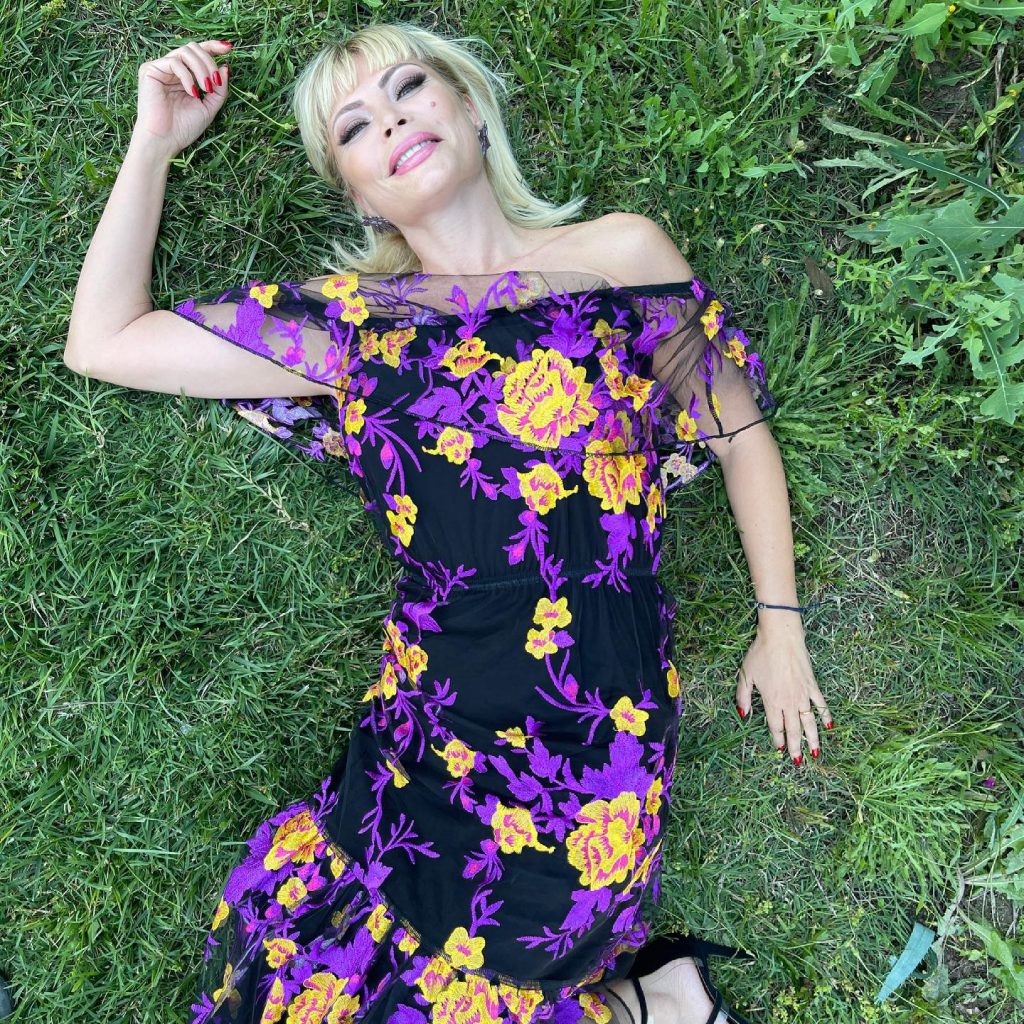 Seray Sever poses xxx sex