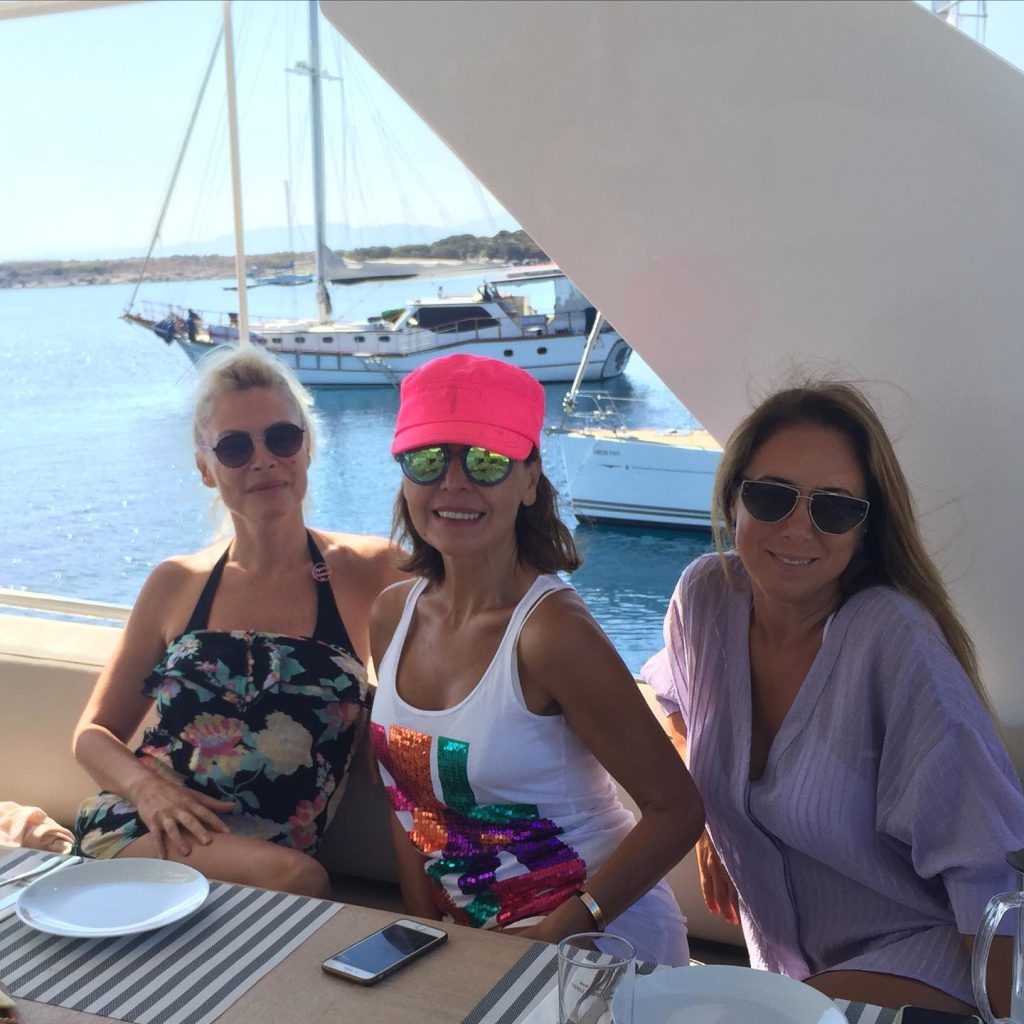 Seray Sever smiles fuck