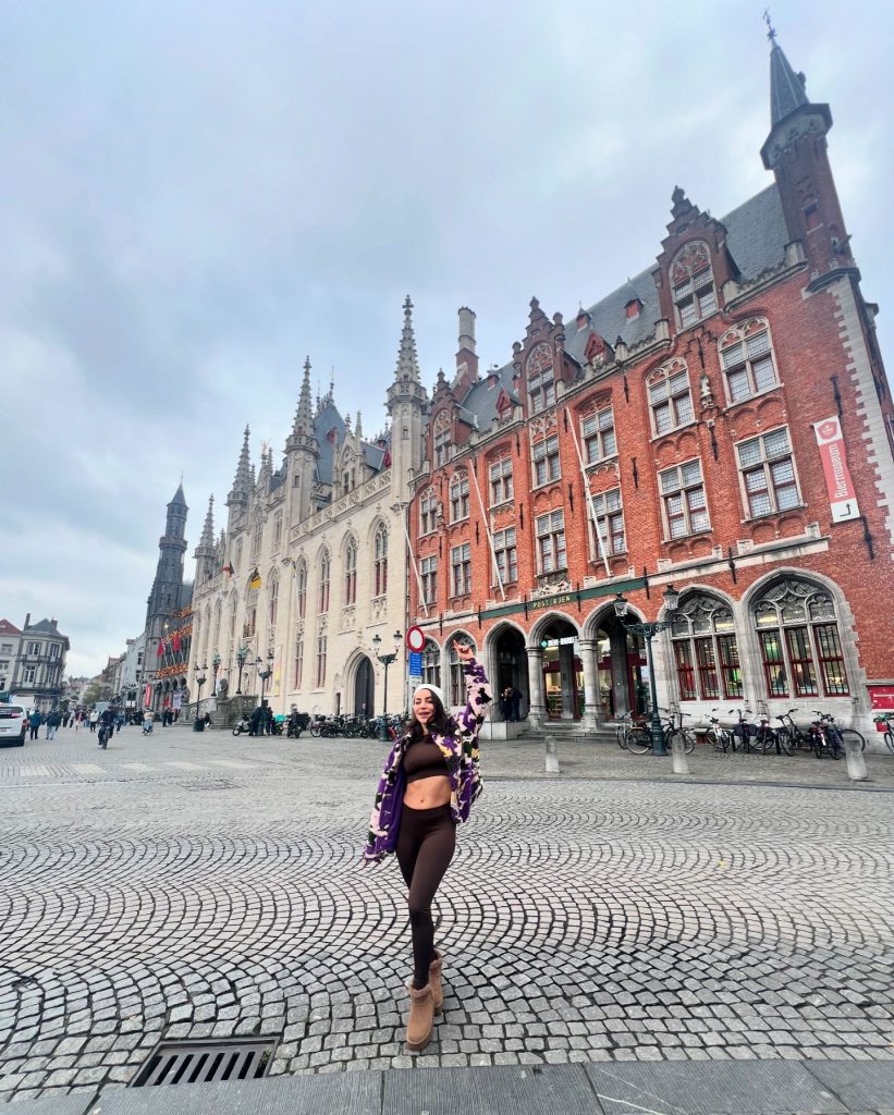 Serpil Cansız depicts fire bikini