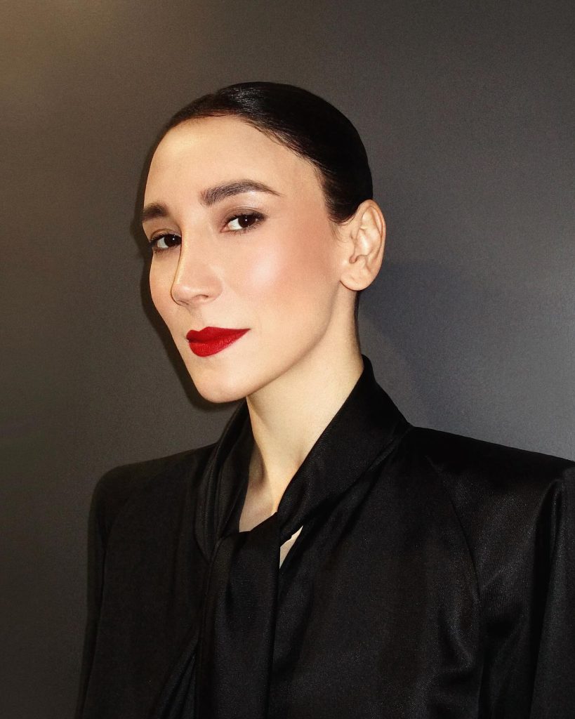 Sibel Kekilli looks ass