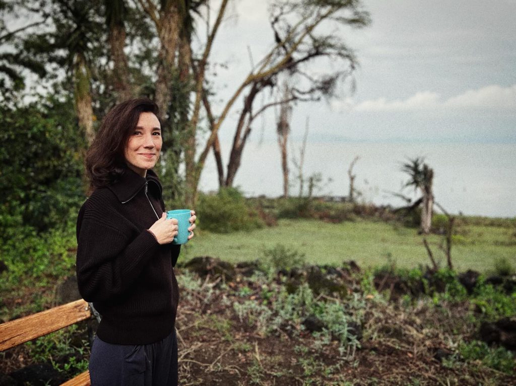 Sibel Kekilli looks bikini