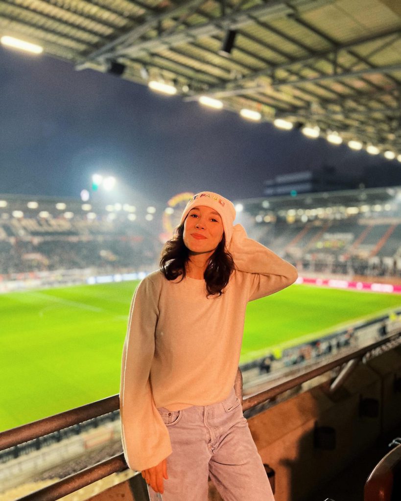 Sibel Kekilli looks boobs