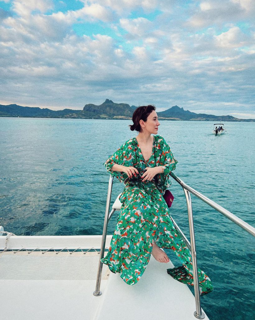 Sibel Kekilli poses hot pics