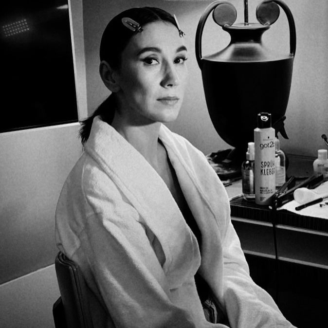 Sibel Kekilli smiles hot photos